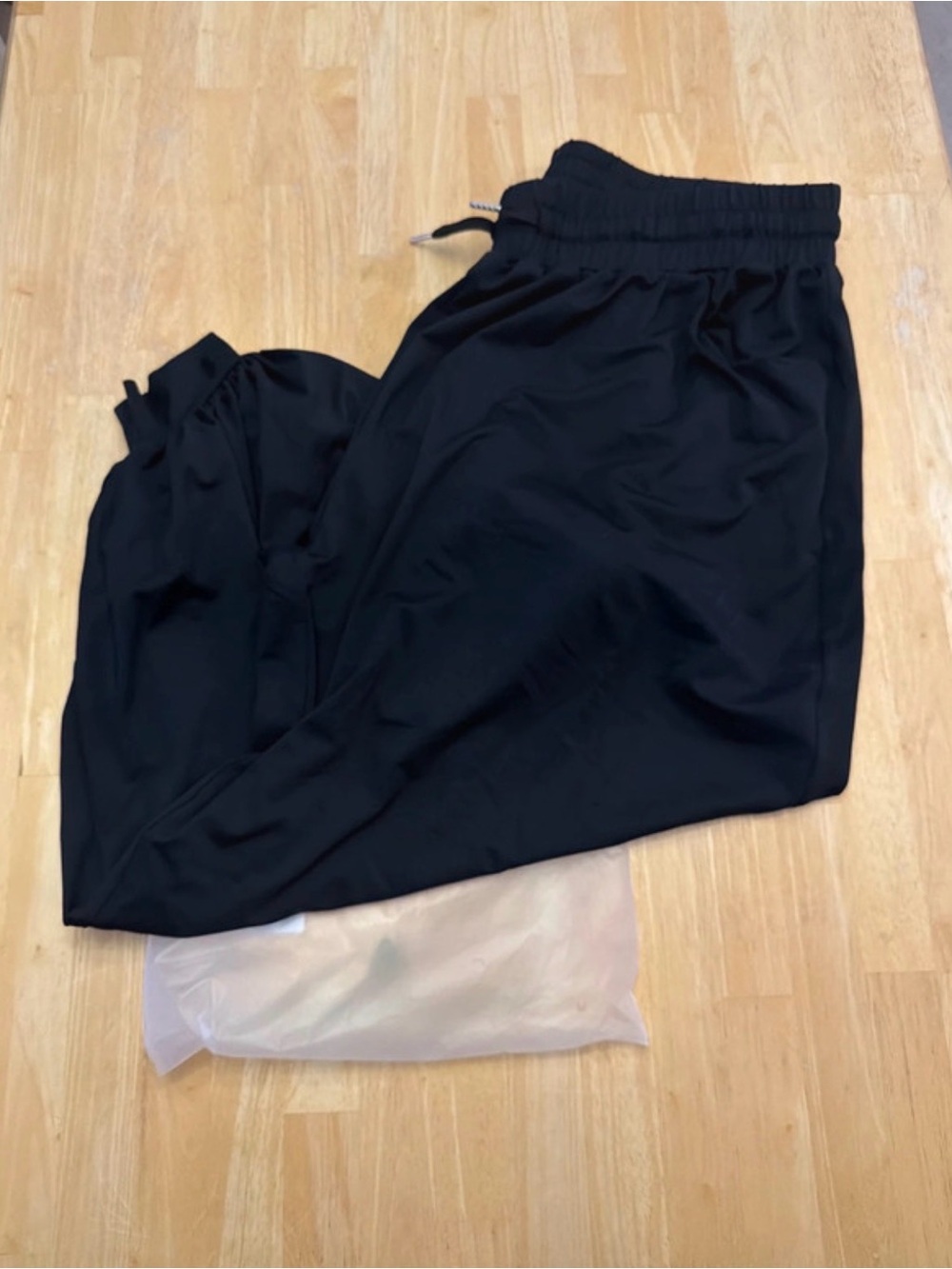 HALARA Women’s Black Athletic Jogger Pants